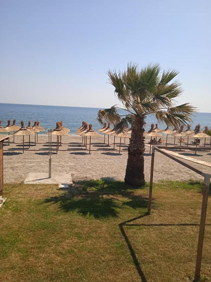 Kókkinon Nerón Karaoyli Apartments Studios מראה חיצוני תמונה