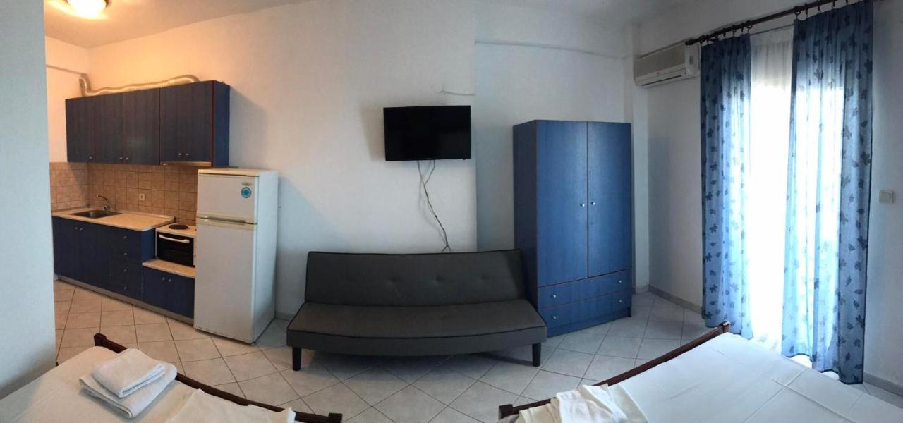 Kókkinon Nerón Karaoyli Apartments Studios מראה חיצוני תמונה