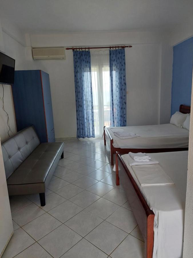 Kókkinon Nerón Karaoyli Apartments Studios מראה חיצוני תמונה